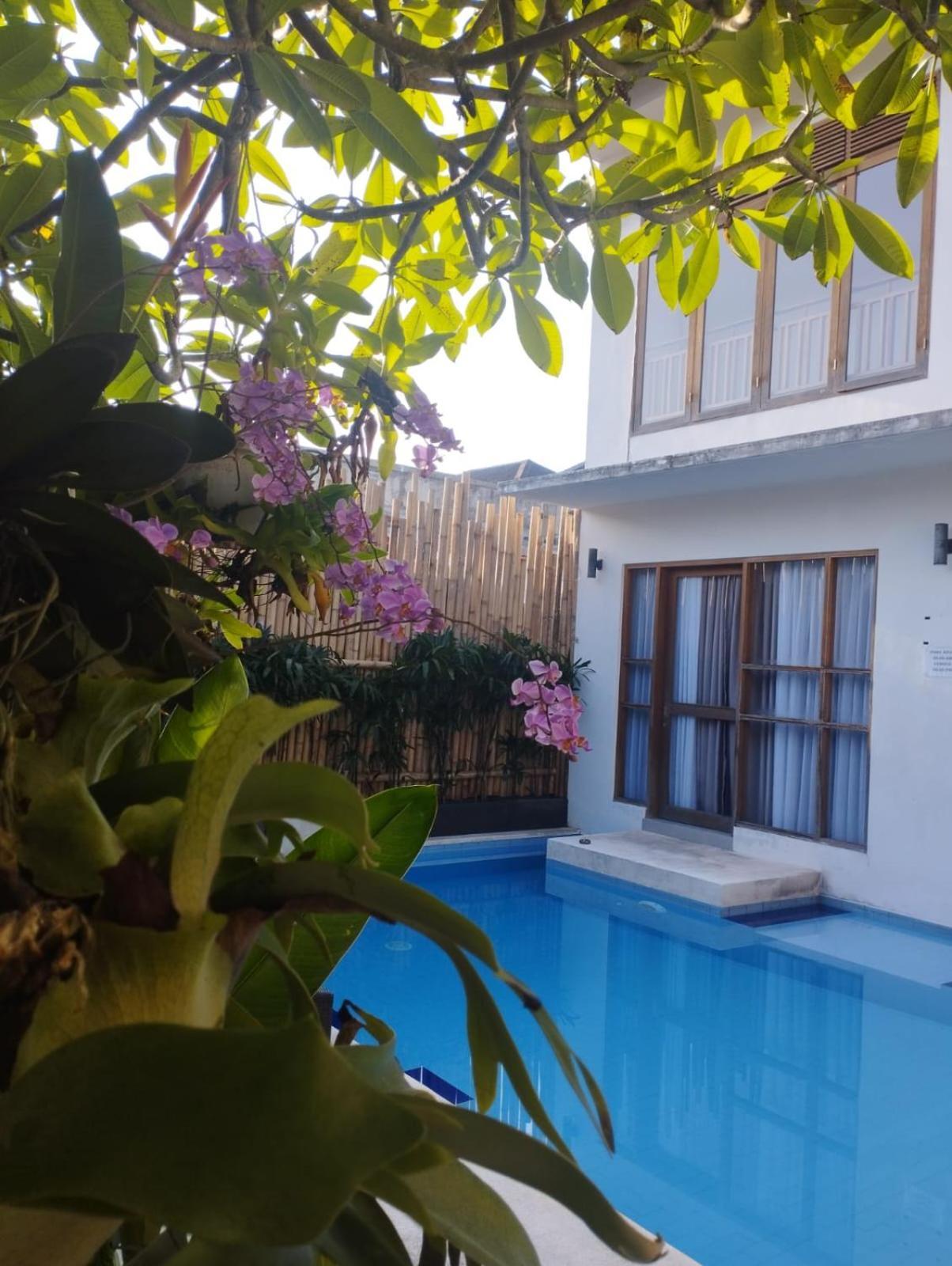 Pudak Sari Unizou Hostel Kuta Lombok Eksteriør bilde